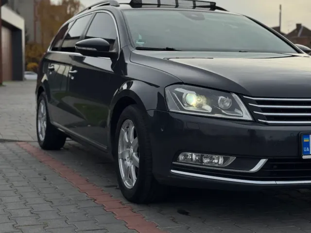Volkswagen Passat - фото 1