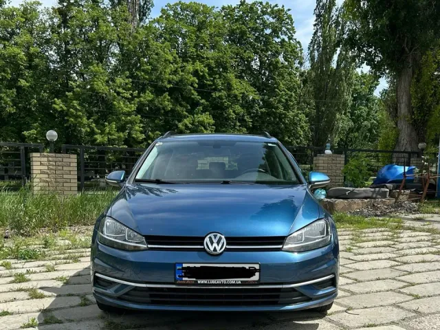 Volkswagen Golf - фото 3