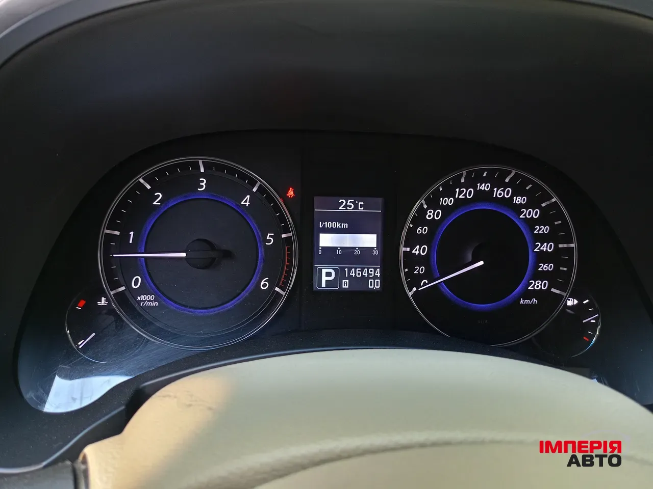 Infiniti FX - фото 15