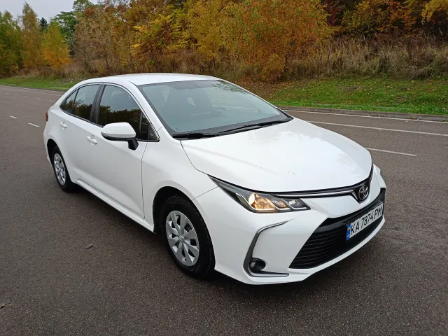 Toyota Corolla - фото 2