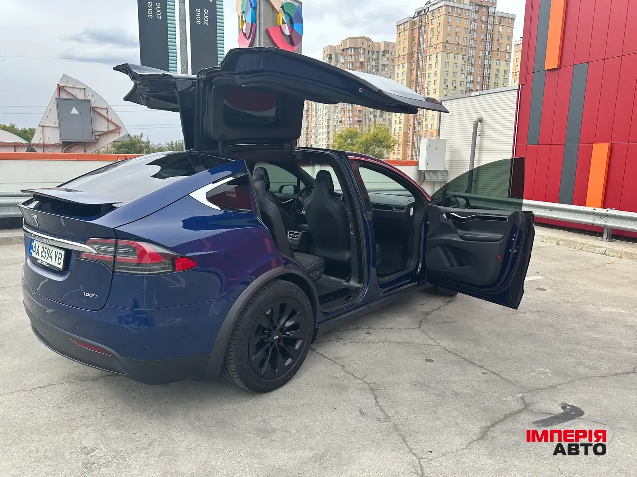 Tesla Model X - фото 13