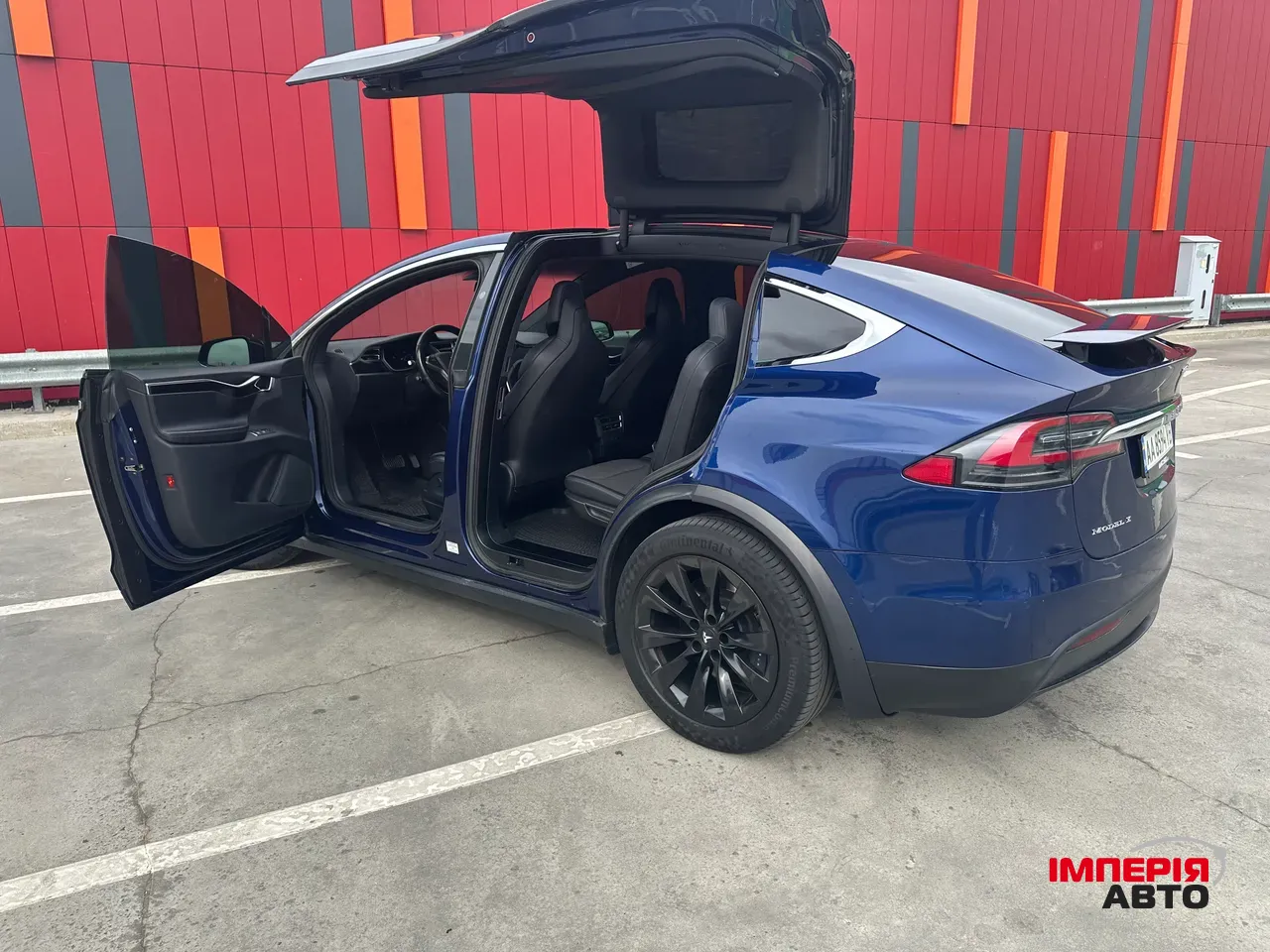 Tesla Model X - фото 12