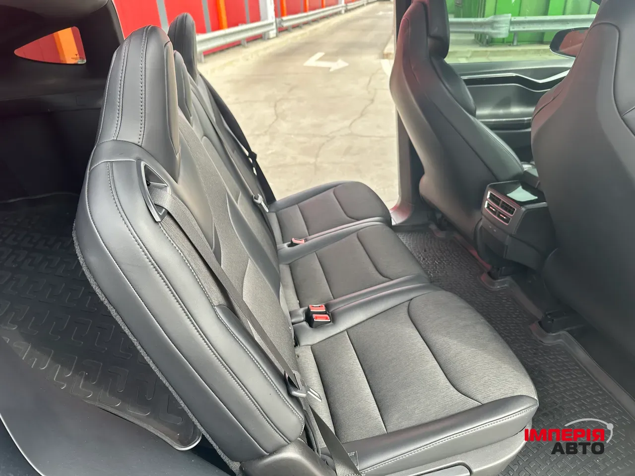 Tesla Model X - фото 18