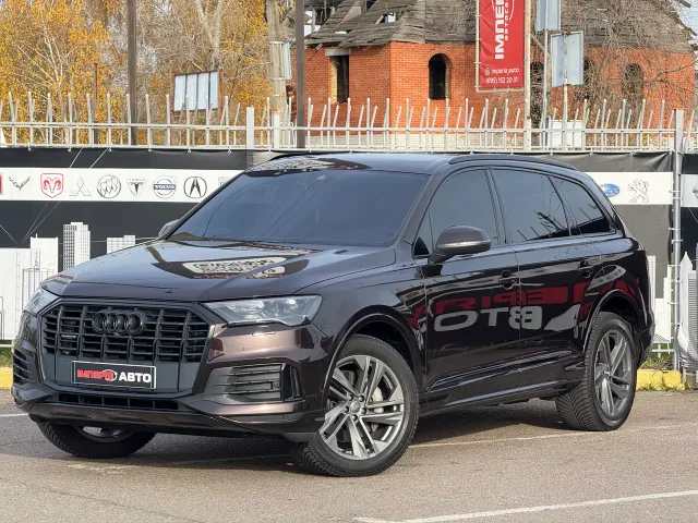 Audi Q7 - фото 3