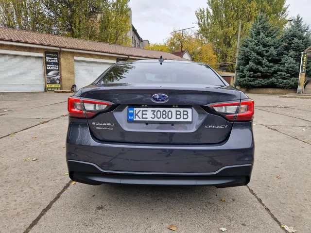 Subaru Legacy - фото 5