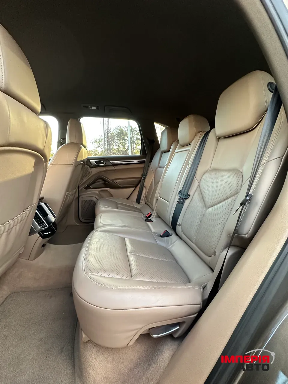 Porsche Cayenne - фото 36