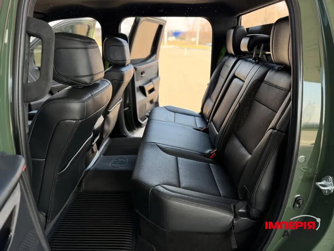 Toyota Tundra - фото 14