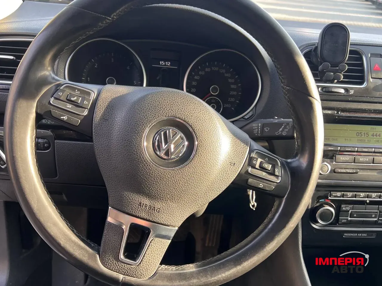Volkswagen Golf - фото 5