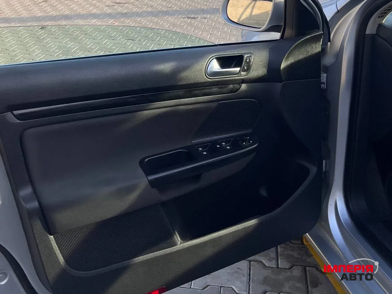 Volkswagen Golf - фото 4