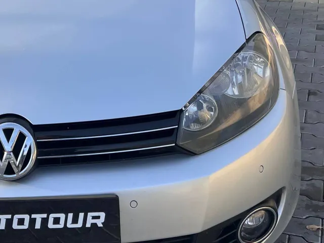 Volkswagen Golf - фото 2