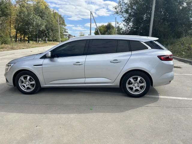 Renault Megane - фото 5