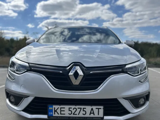 Renault Megane - фото 4