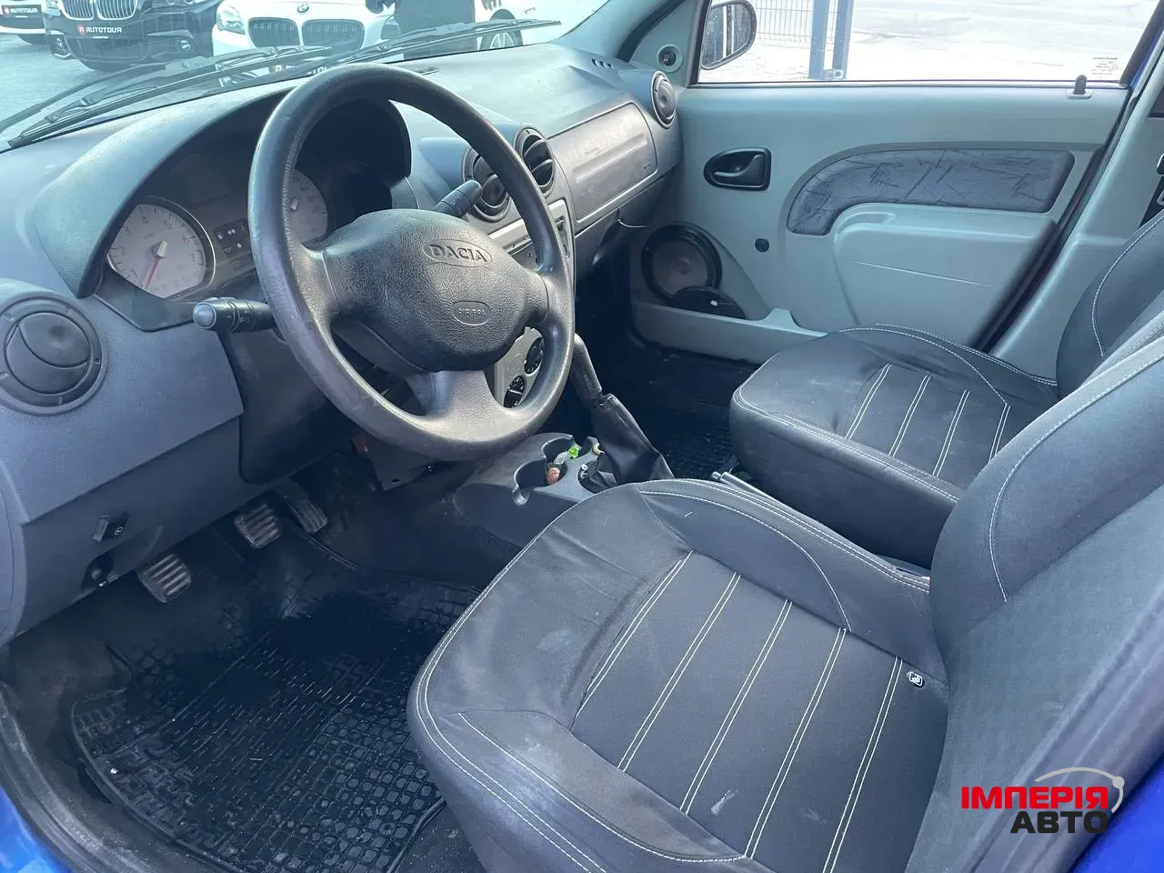 Dacia Logan - фото 4