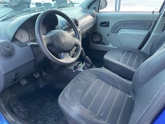 Dacia Logan - фото 4