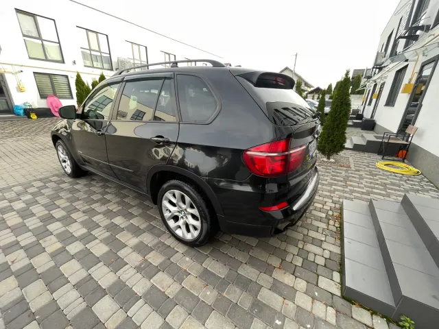 BMW X5 - фото 5