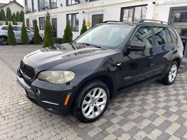 BMW X5 - фото 1