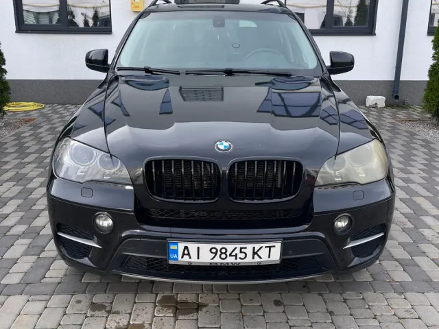 BMW X5 - фото 2