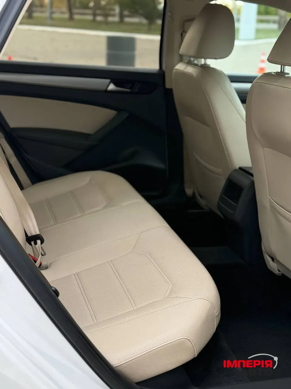 Volkswagen Passat (North America and China) - фото 10