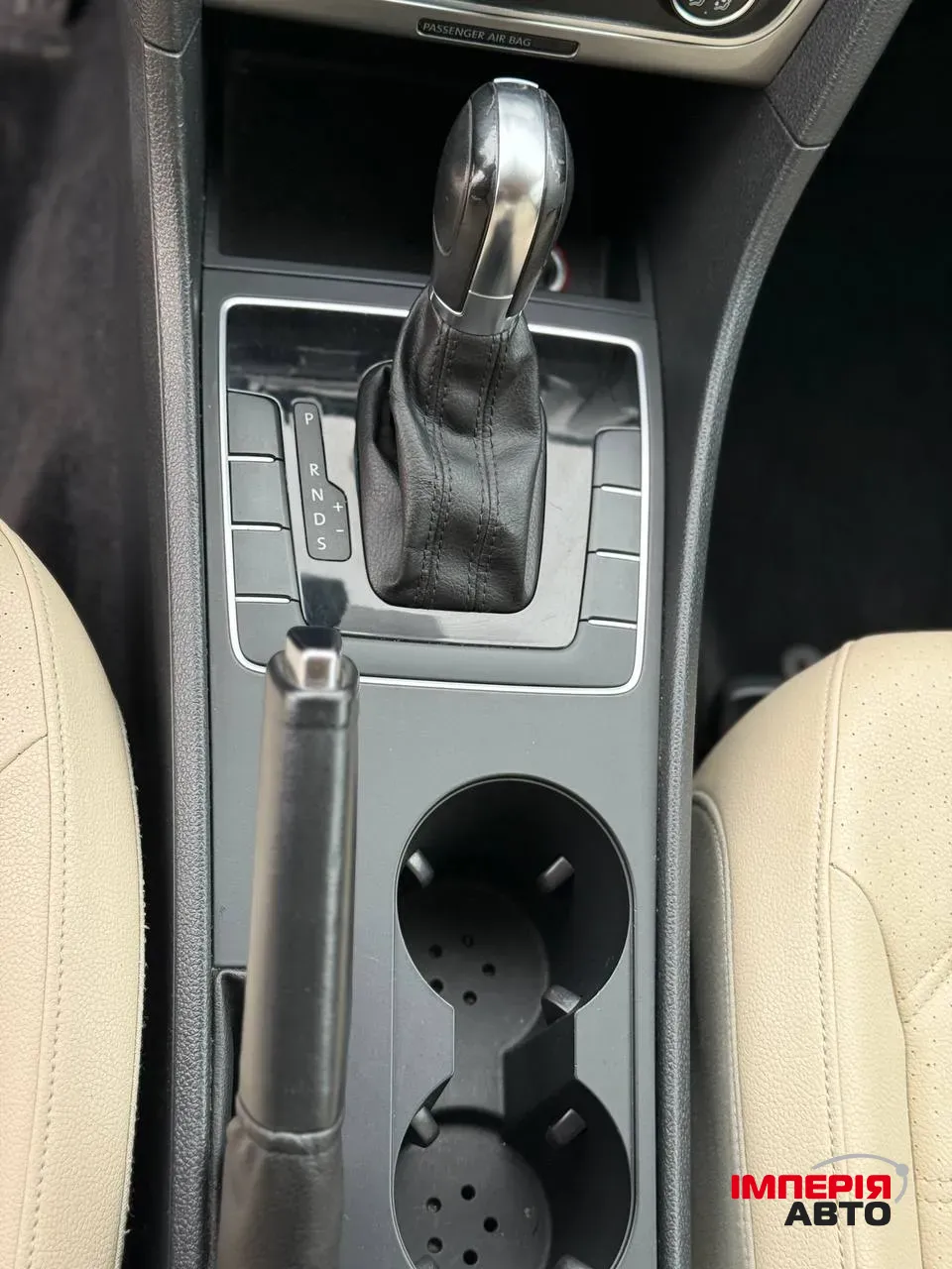 Volkswagen Passat (North America and China) - фото 8