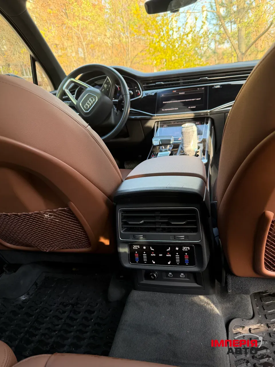 Audi Q7 - фото 20