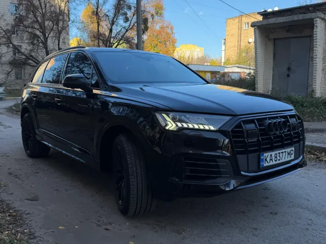 Audi Q7 - фото 4