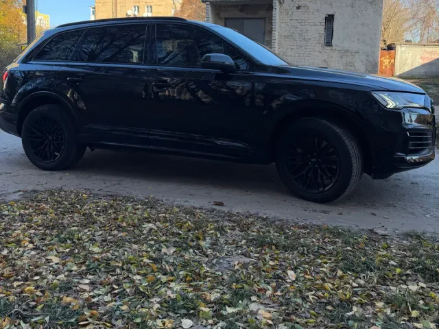 Audi Q7 - фото 5