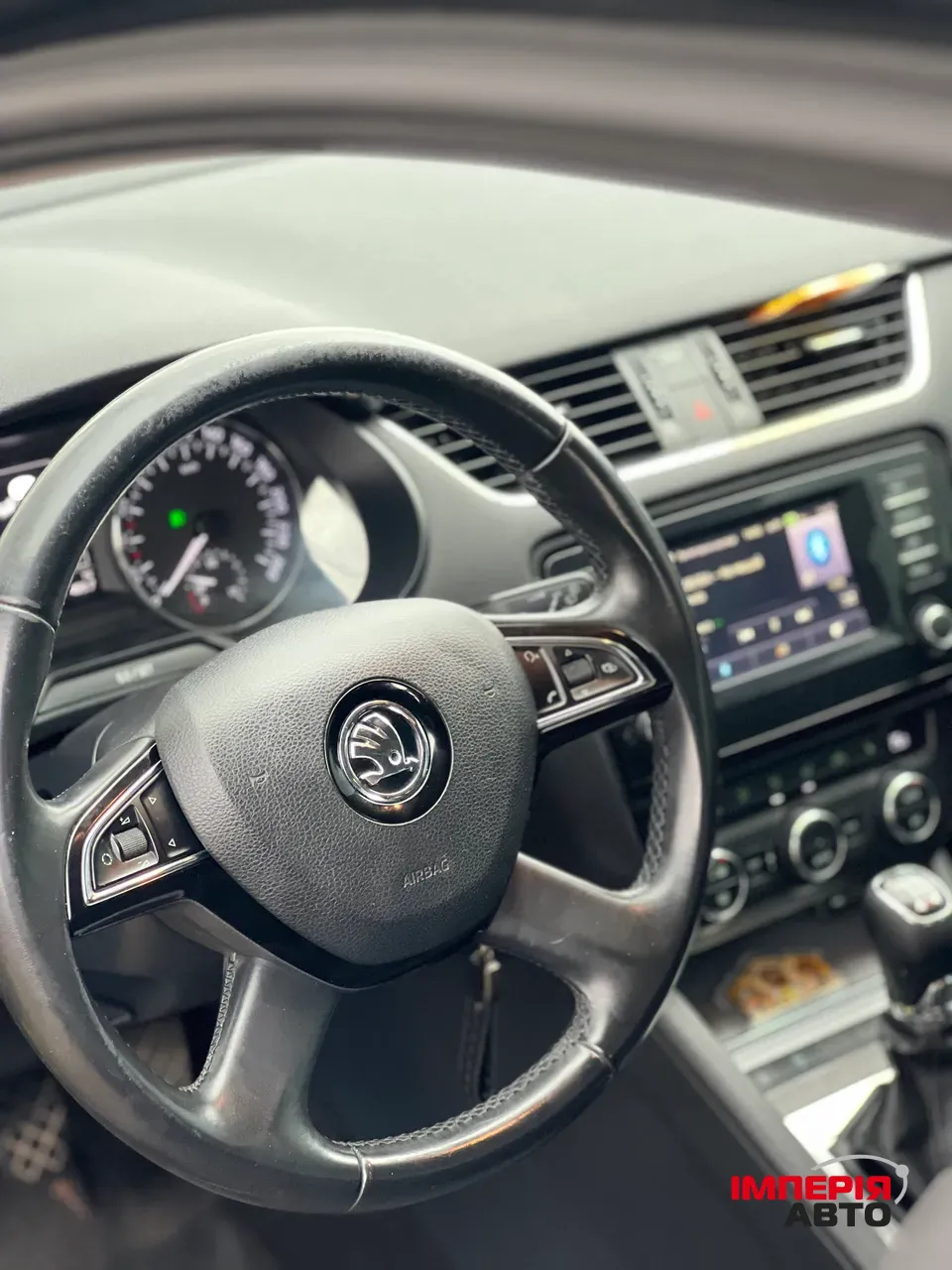 Skoda Octavia - фото 8