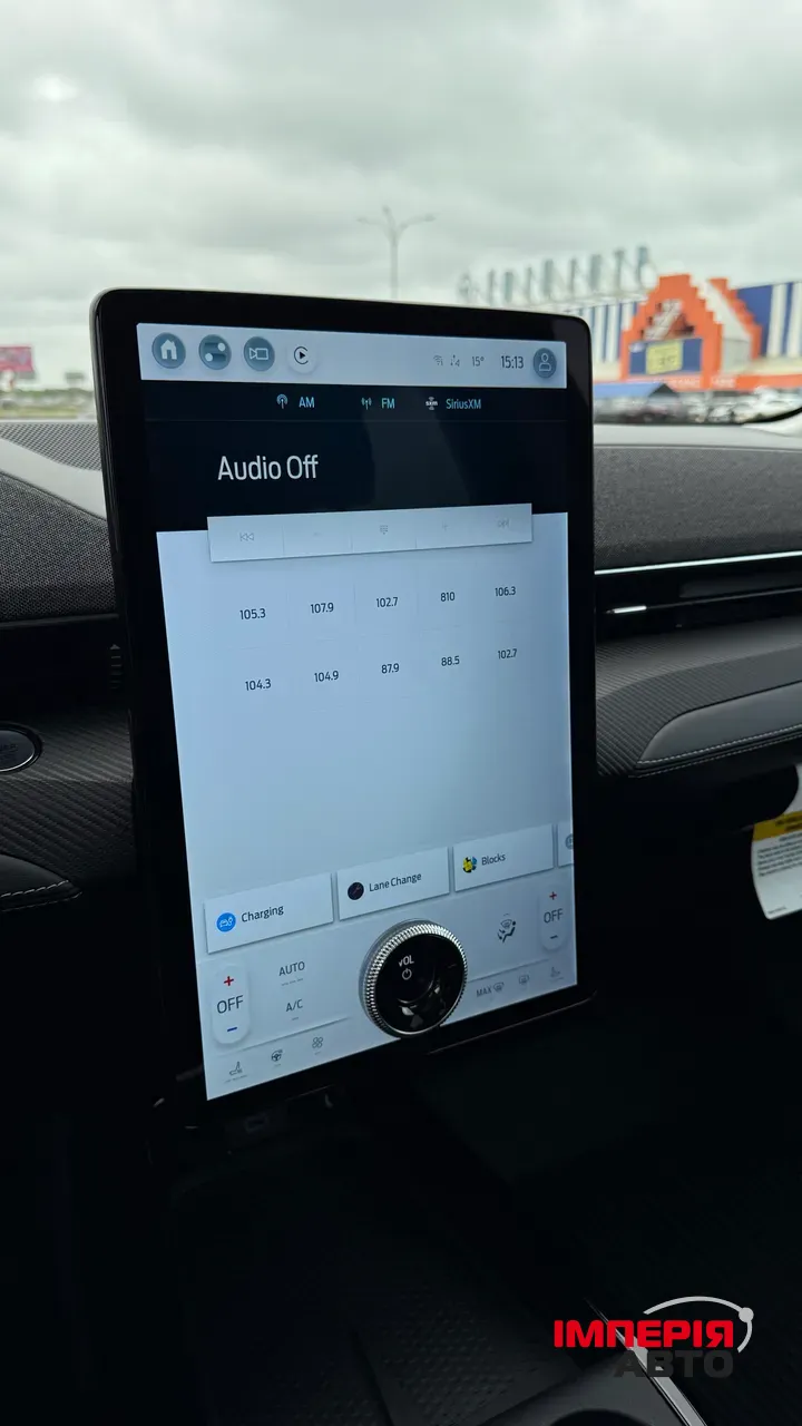 Ford Mustang Mach-E - фото 17