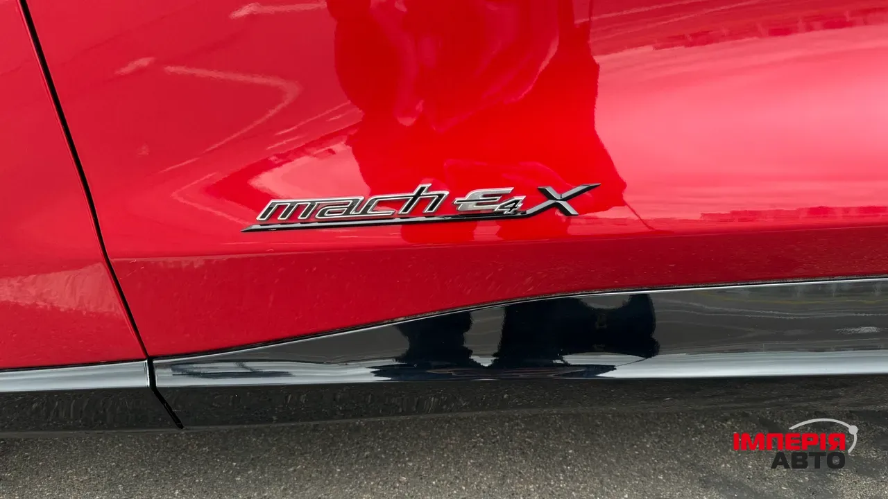 Ford Mustang Mach-E - фото 12