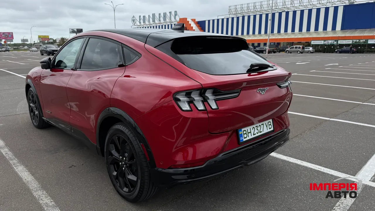 Ford Mustang Mach-E - фото 5