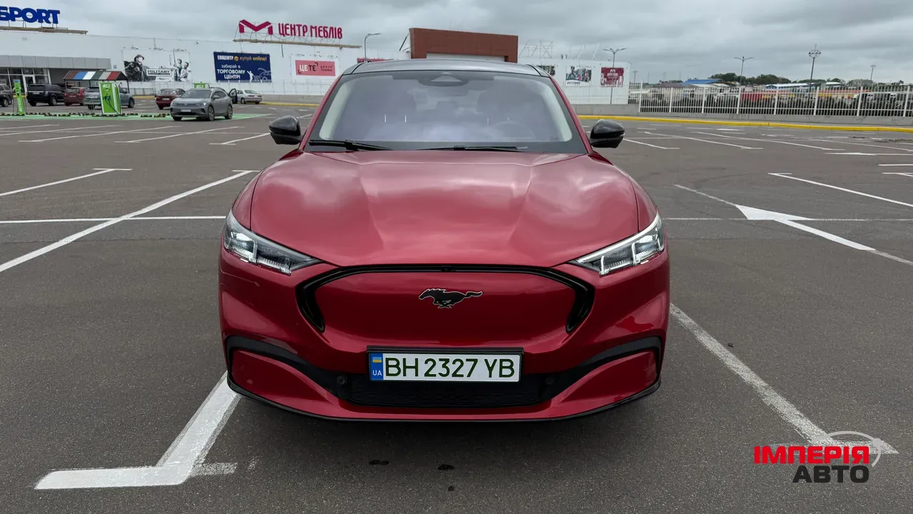 Ford Mustang Mach-E - фото 1