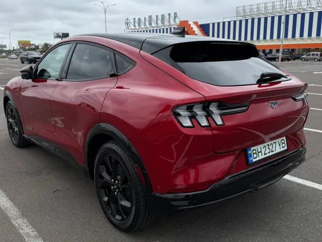 Ford Mustang Mach-E - фото 5