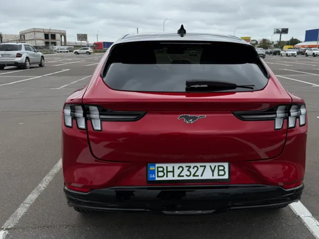 Ford Mustang Mach-E - фото 4