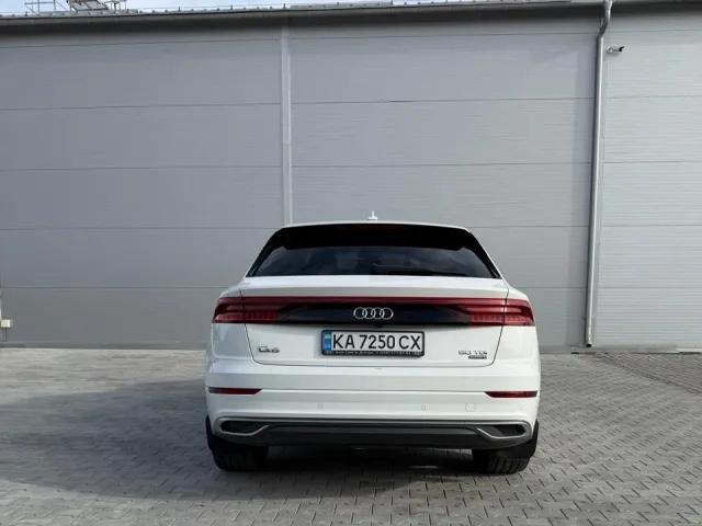 Audi Q8 - фото 2