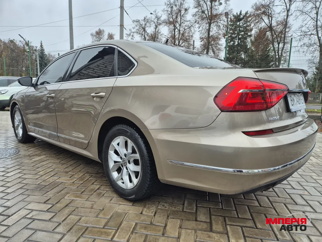 Volkswagen Passat - фото 10