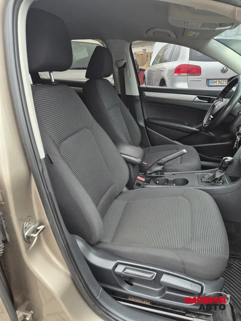 Volkswagen Passat - фото 15