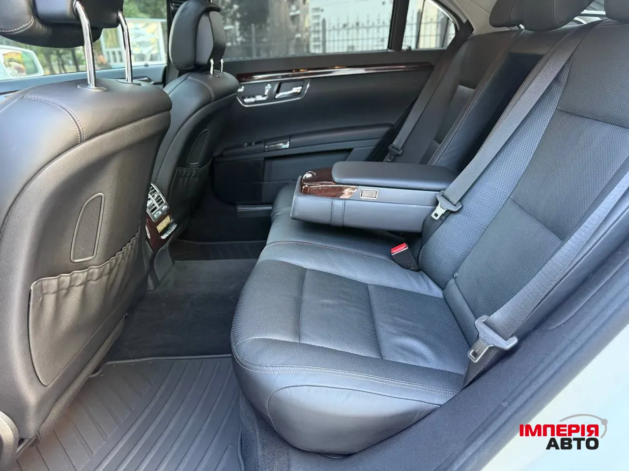 Mercedes-Benz S-Класс - фото 18