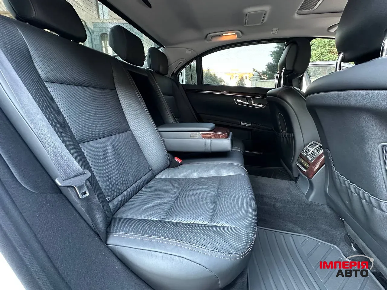 Mercedes-Benz S-Класс - фото 21