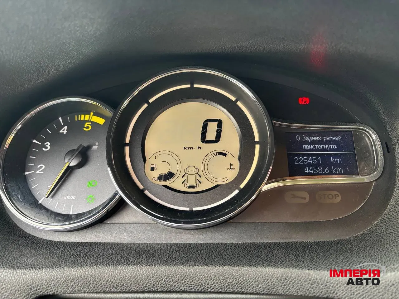 Renault Megane - фото 27