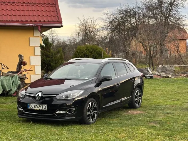 Renault Megane - фото 1