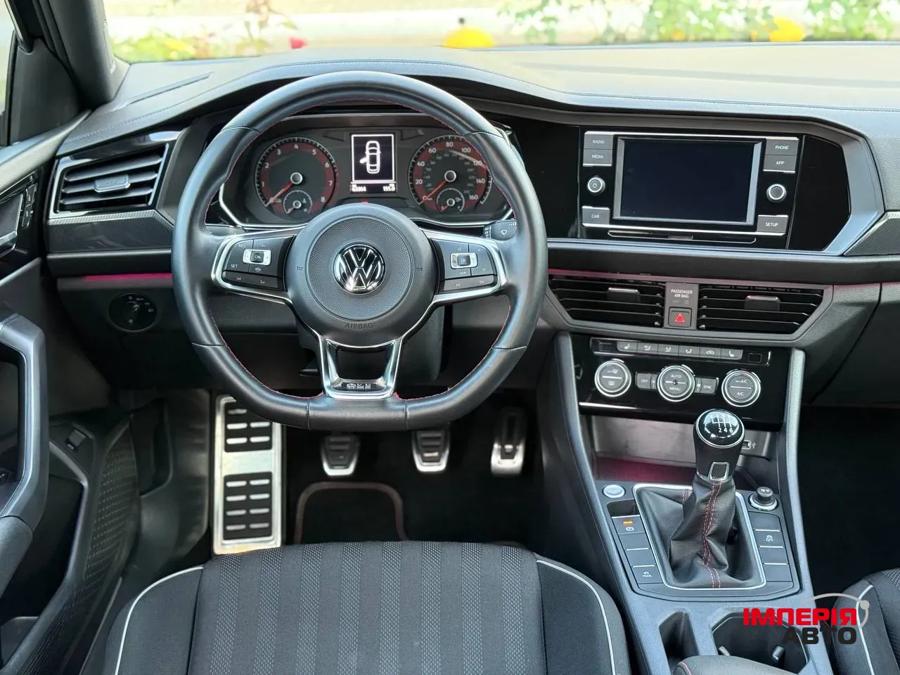 Volkswagen Jetta - фото 20