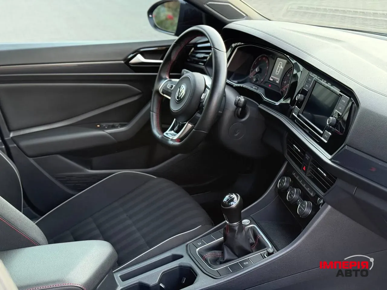 Volkswagen Jetta - фото 11