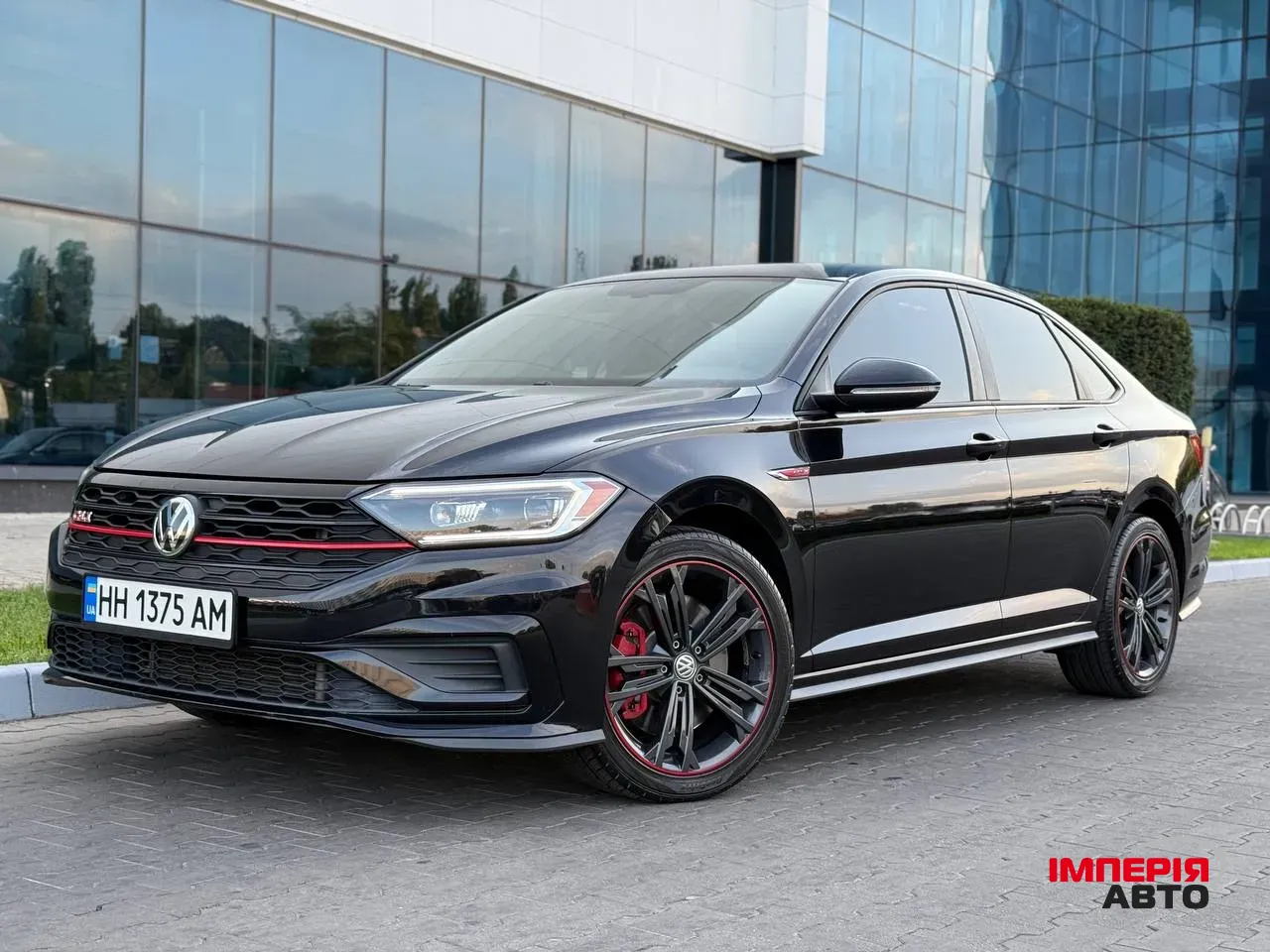 Volkswagen Jetta - фото 1