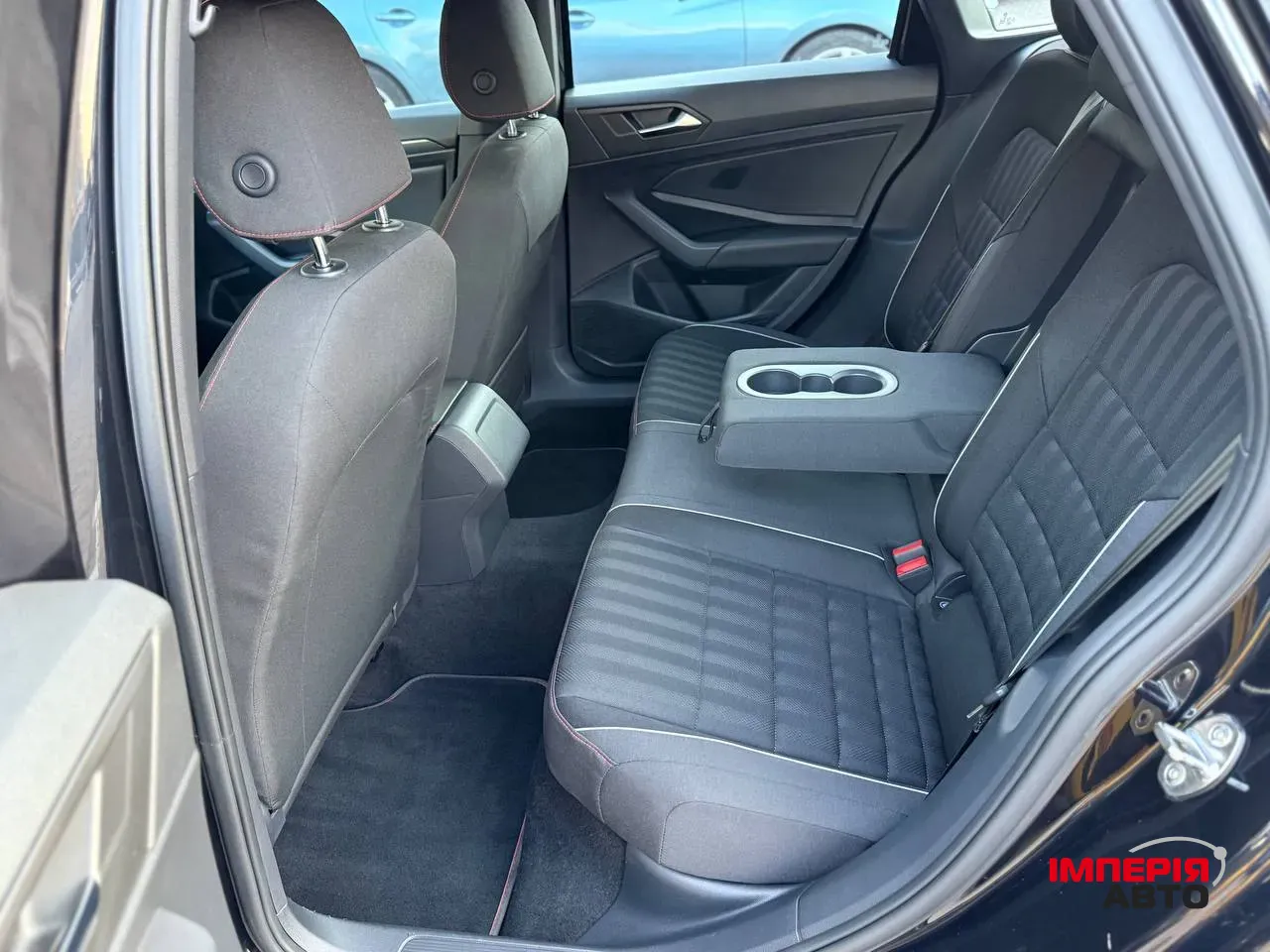 Volkswagen Jetta - фото 23