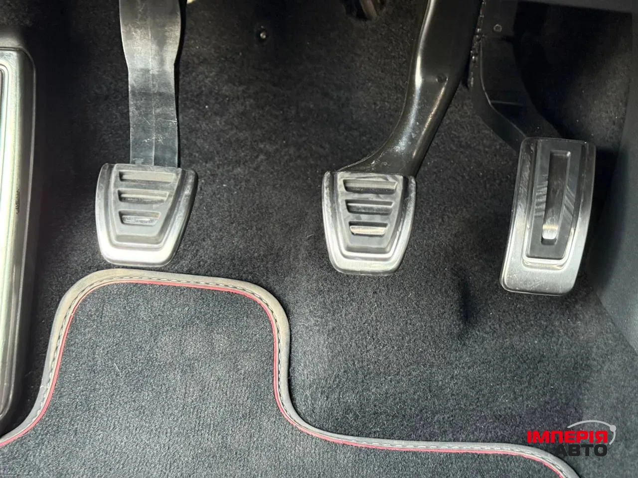 Volkswagen Jetta - фото 18