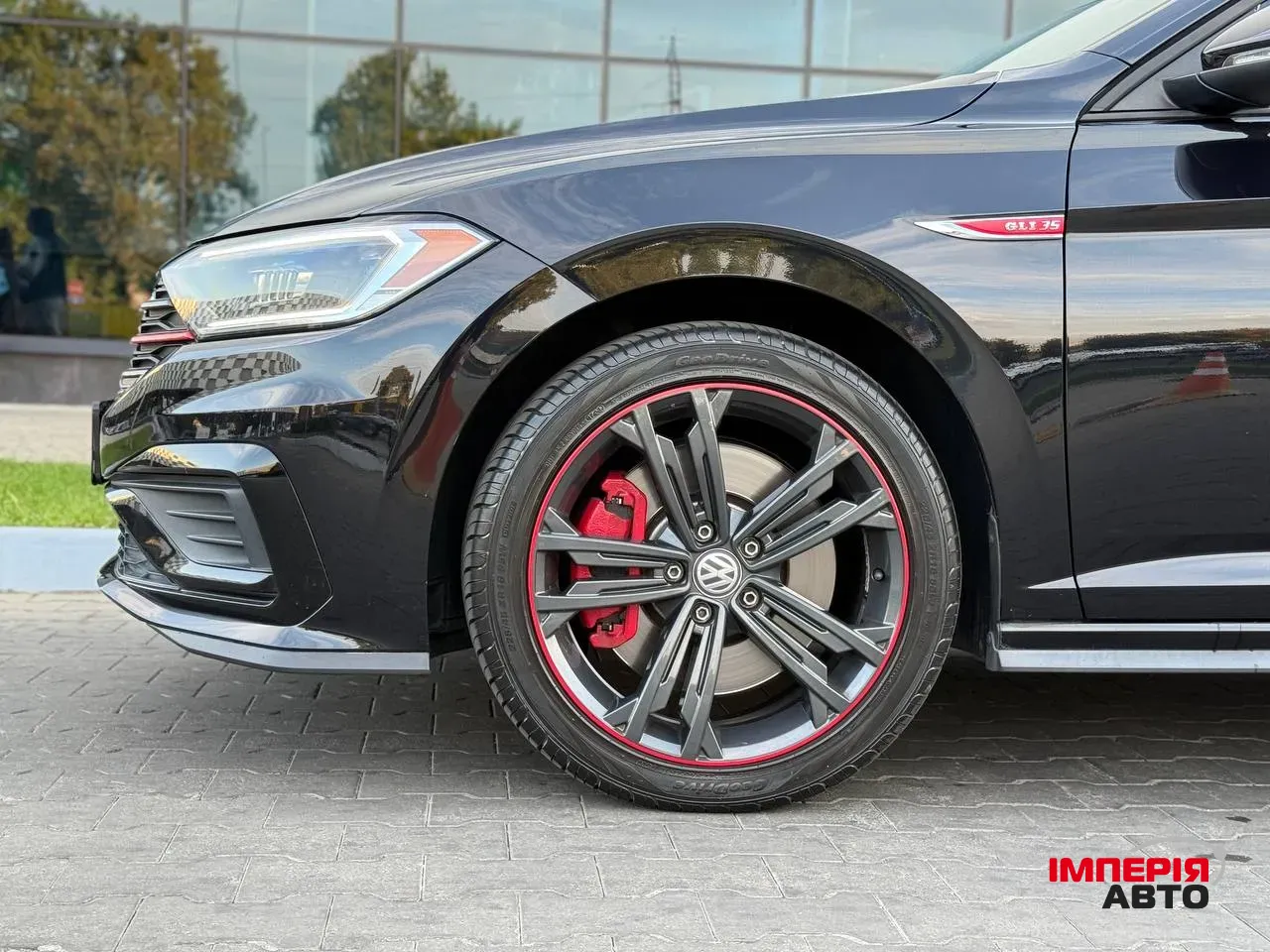 Volkswagen Jetta - фото 2