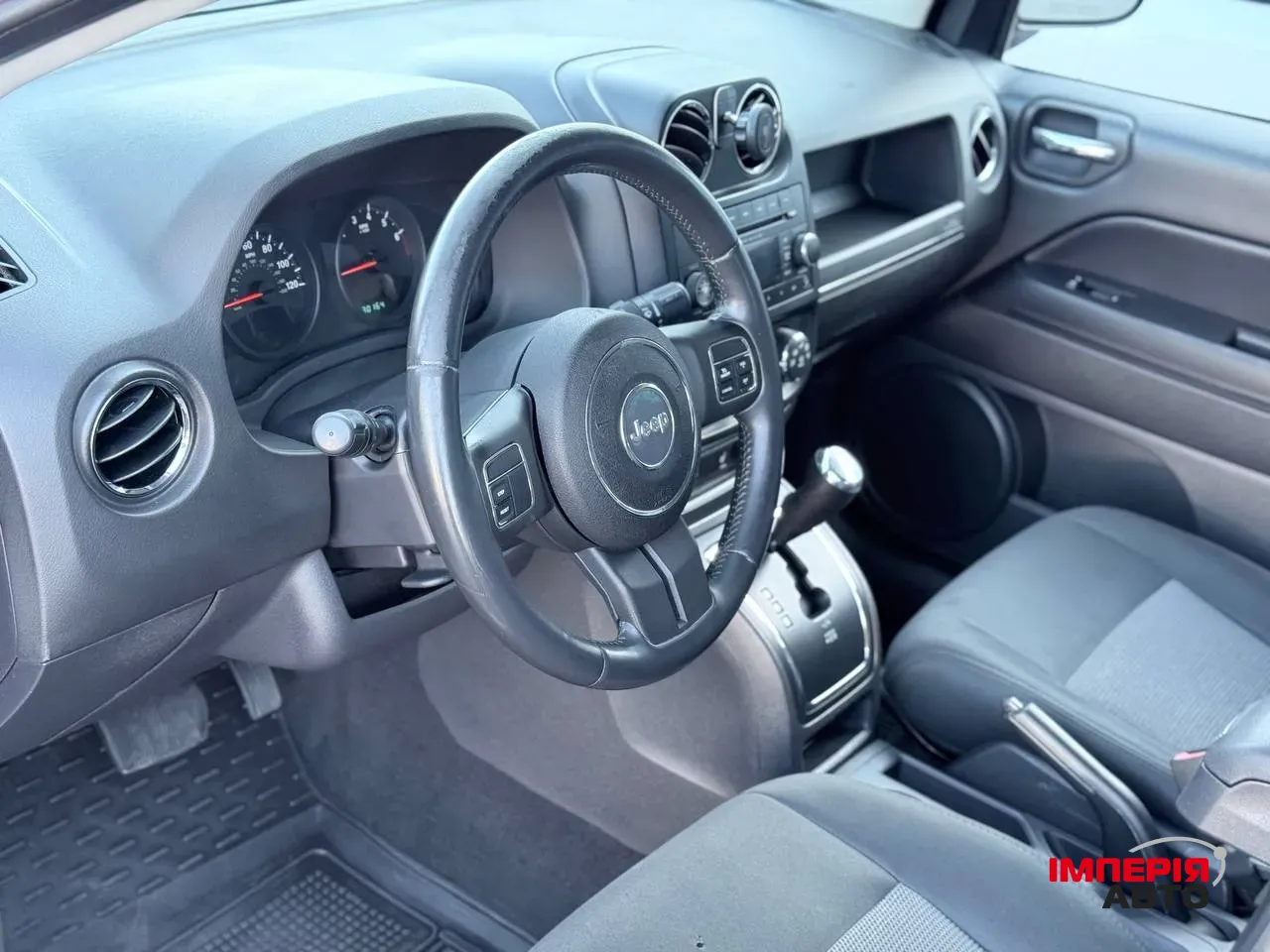 Jeep Compass - фото 9