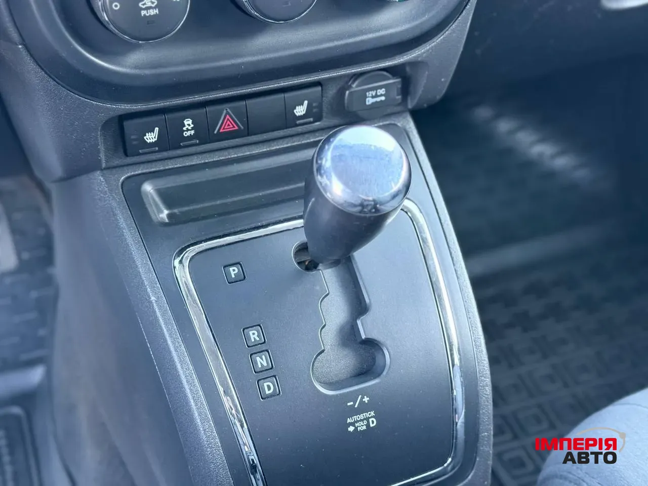 Jeep Compass - фото 11