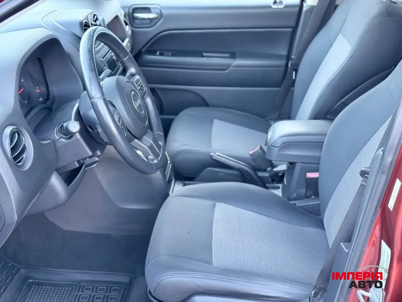 Jeep Compass - фото 10