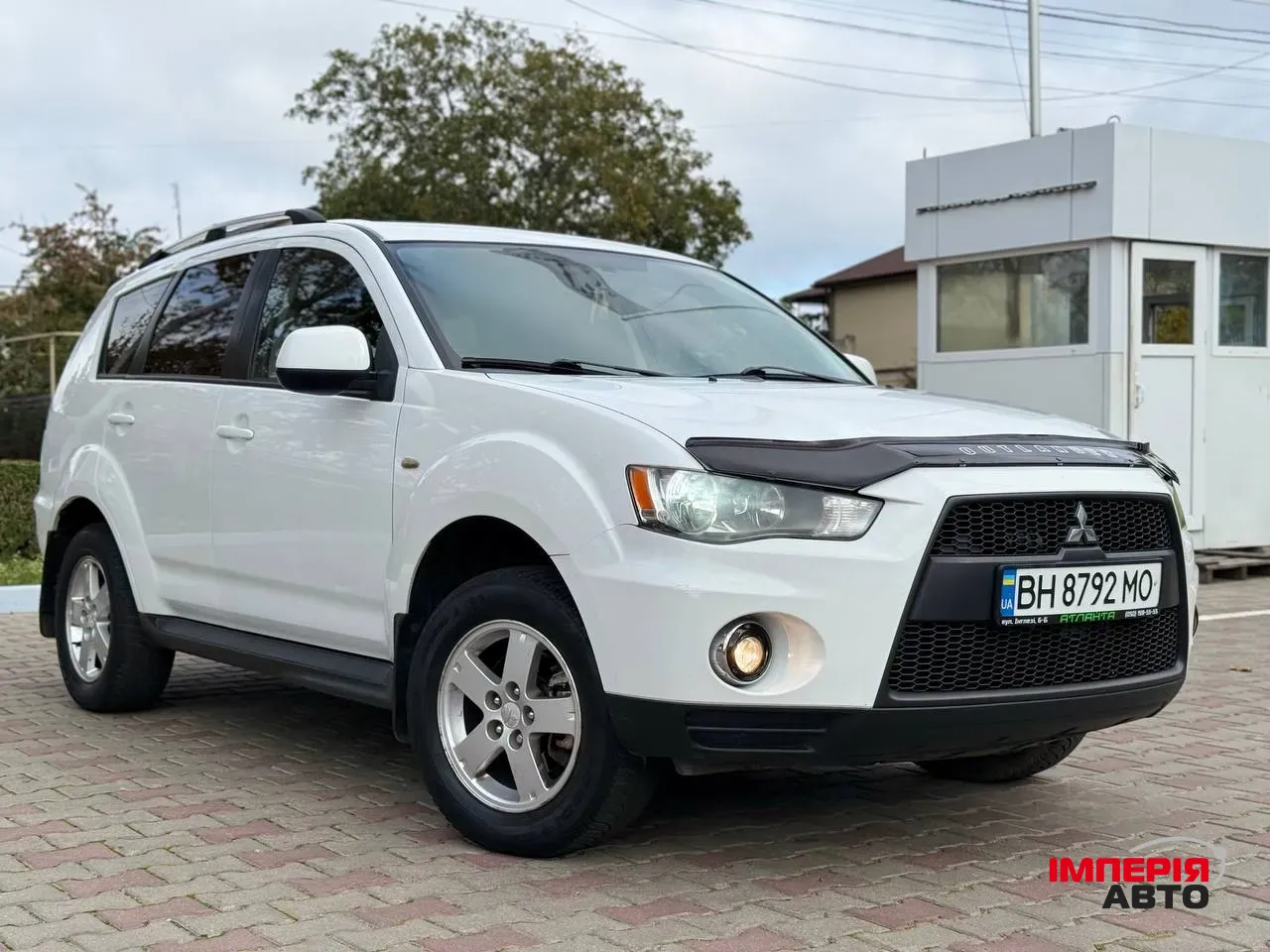 Mitsubishi Outlander - фото 6